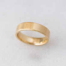 Load image into Gallery viewer, handcrafted-5mm-wide-14k-gold-band