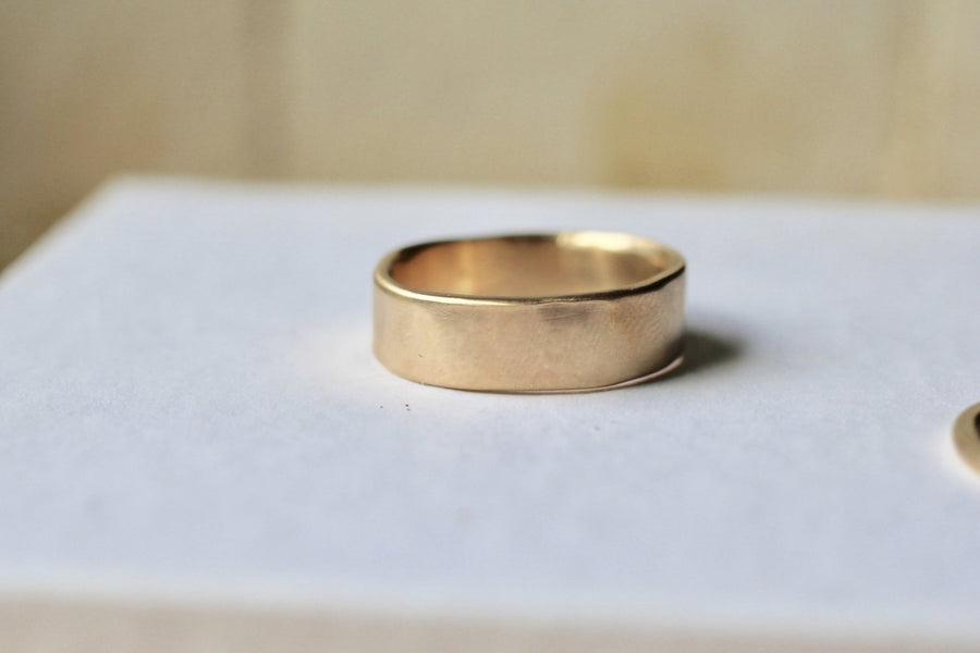 A Comprehensive Guide to Gold Jewelry