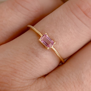 14k-yellow-gold-solitaire-with-emerald-cut-pink-sapphire