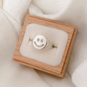 sterling-silver-smiley-face-ring