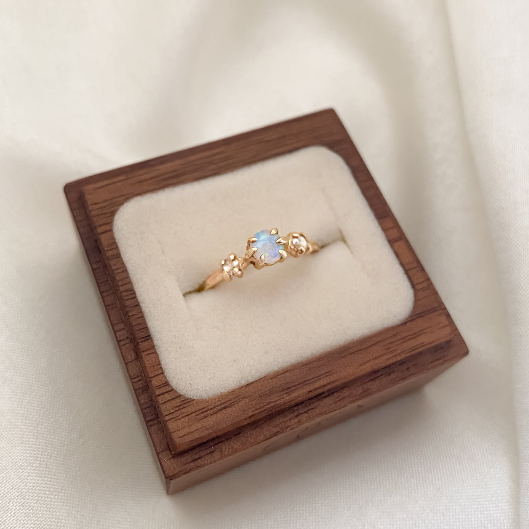 Suncatcher Ring | 14k Opal Moissanite