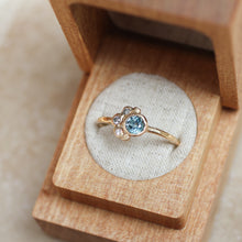 Load image into Gallery viewer, unique-sapphire-and-diamond-ring
