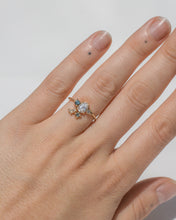 Load image into Gallery viewer, brilliant-cut-conflict-free-diamond-and-sapphire-ring