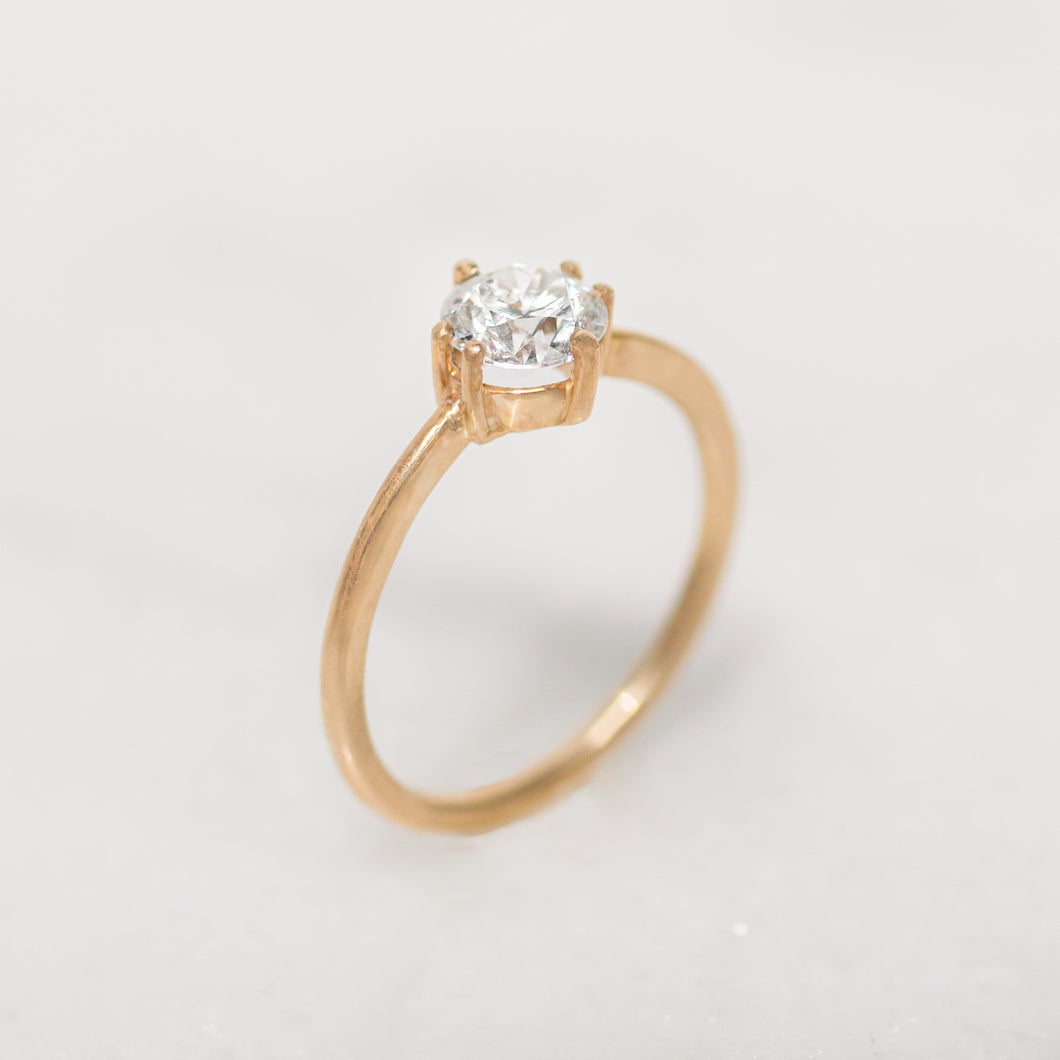 Autria Ring | Diamond Solitaire