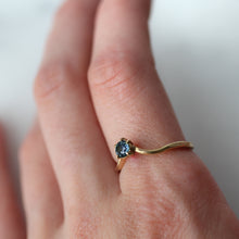 Load image into Gallery viewer, Round blue sapphire ring set in recycled 14K gold.